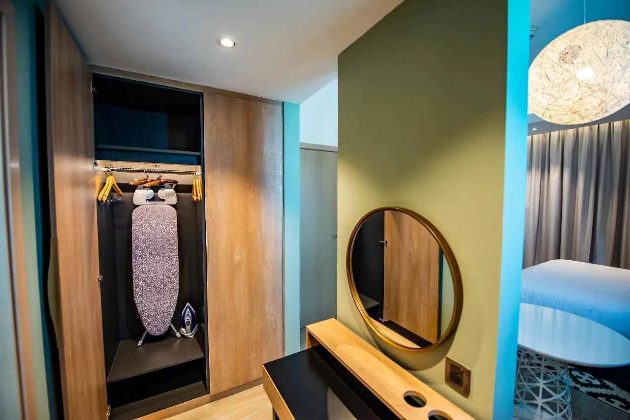 Aparthotel La Vie Gardens Hotel Apartments Dubai